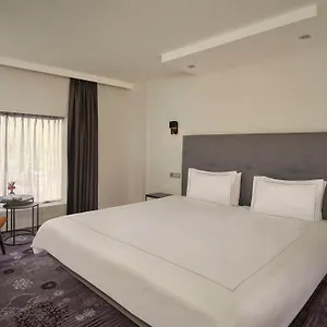 4* Otel Park Plaza