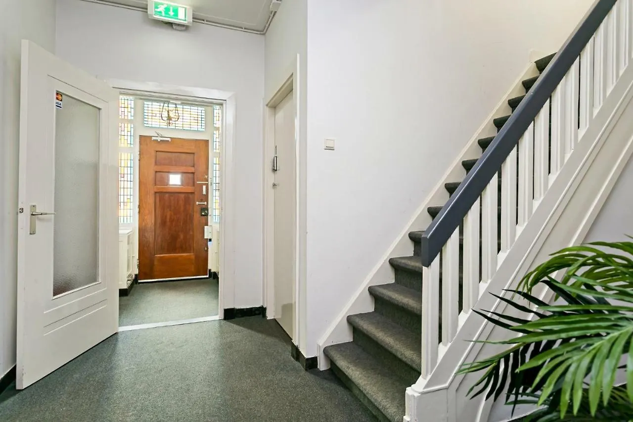 Bed & Breakfast Guesthouse Living & Sleeping Eindhoven