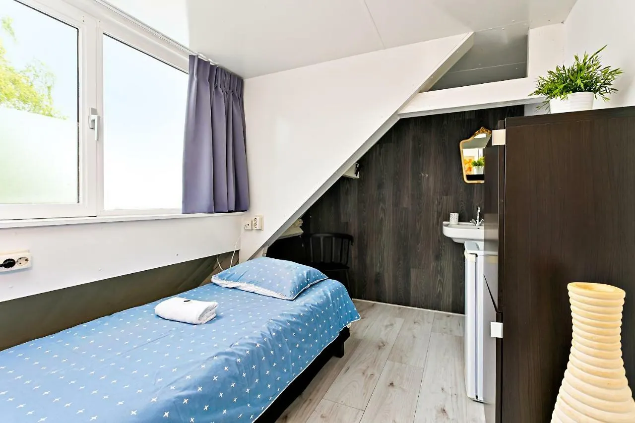 Guesthouse Living & Sleeping Eindhoven 0*,  Netherlands